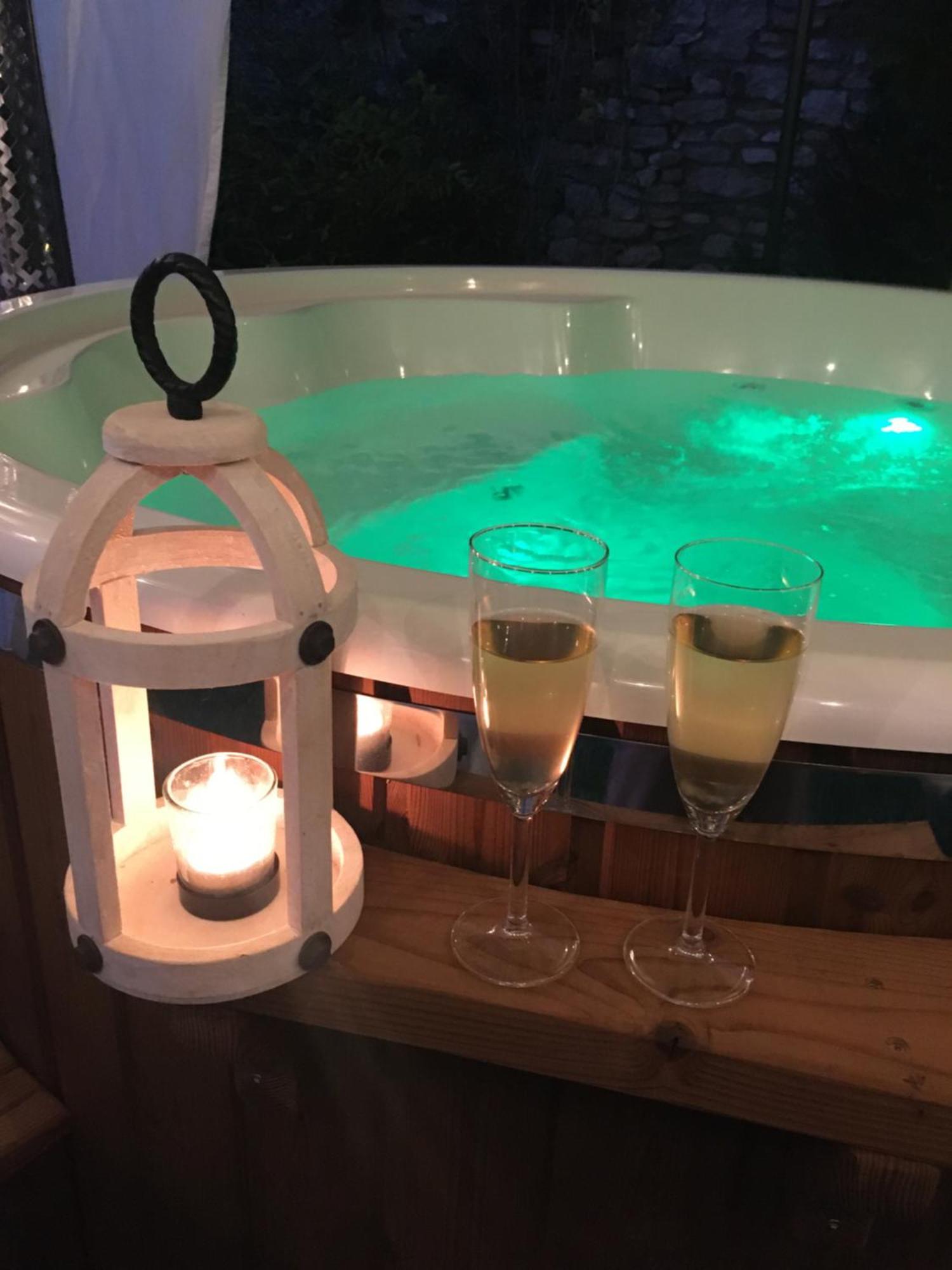Paradis Fleuri Et Son Bain Nordique * Chaussy (Ile de France)